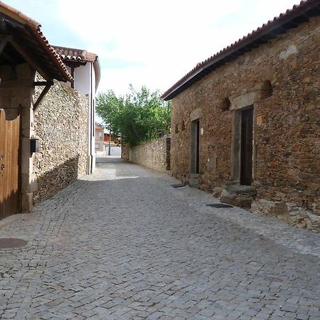 Casas De Campo Da Quinta Entre Rios Mirandela Exteriör bild